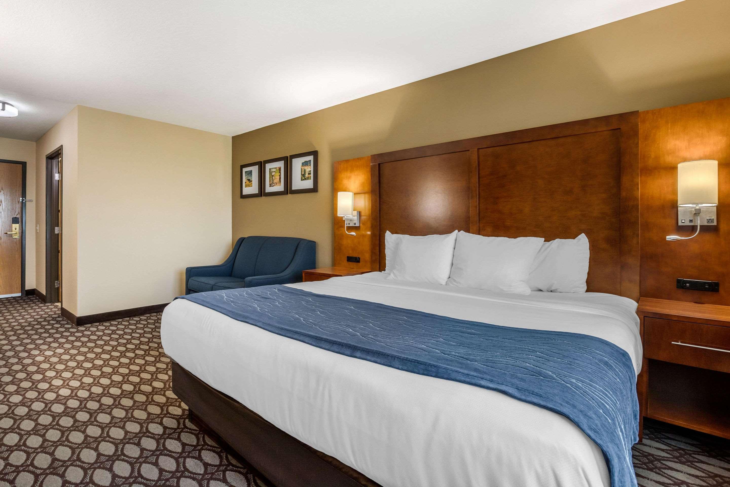 Comfort Inn Story City Bagian luar foto