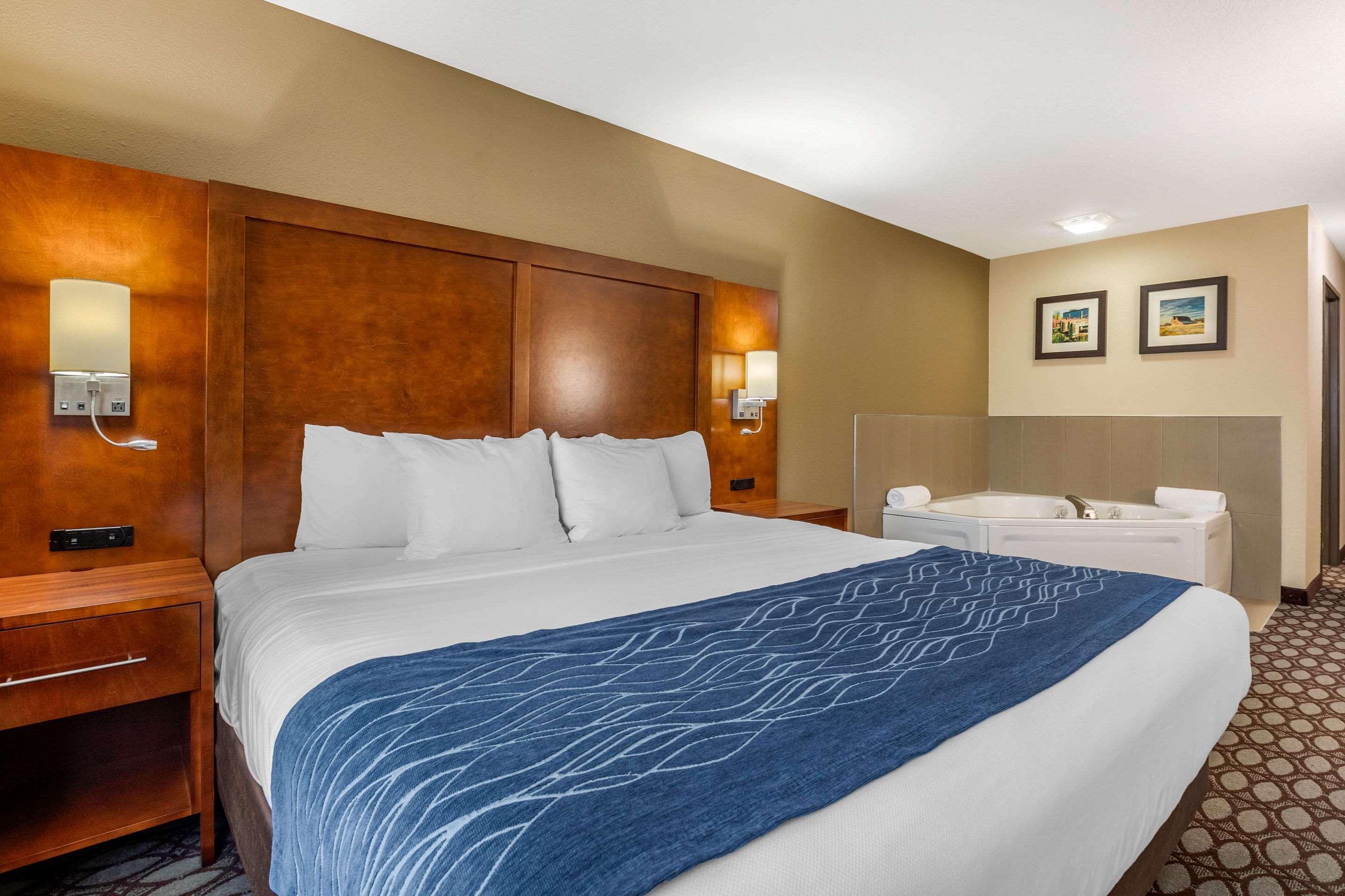 Comfort Inn Story City Bagian luar foto