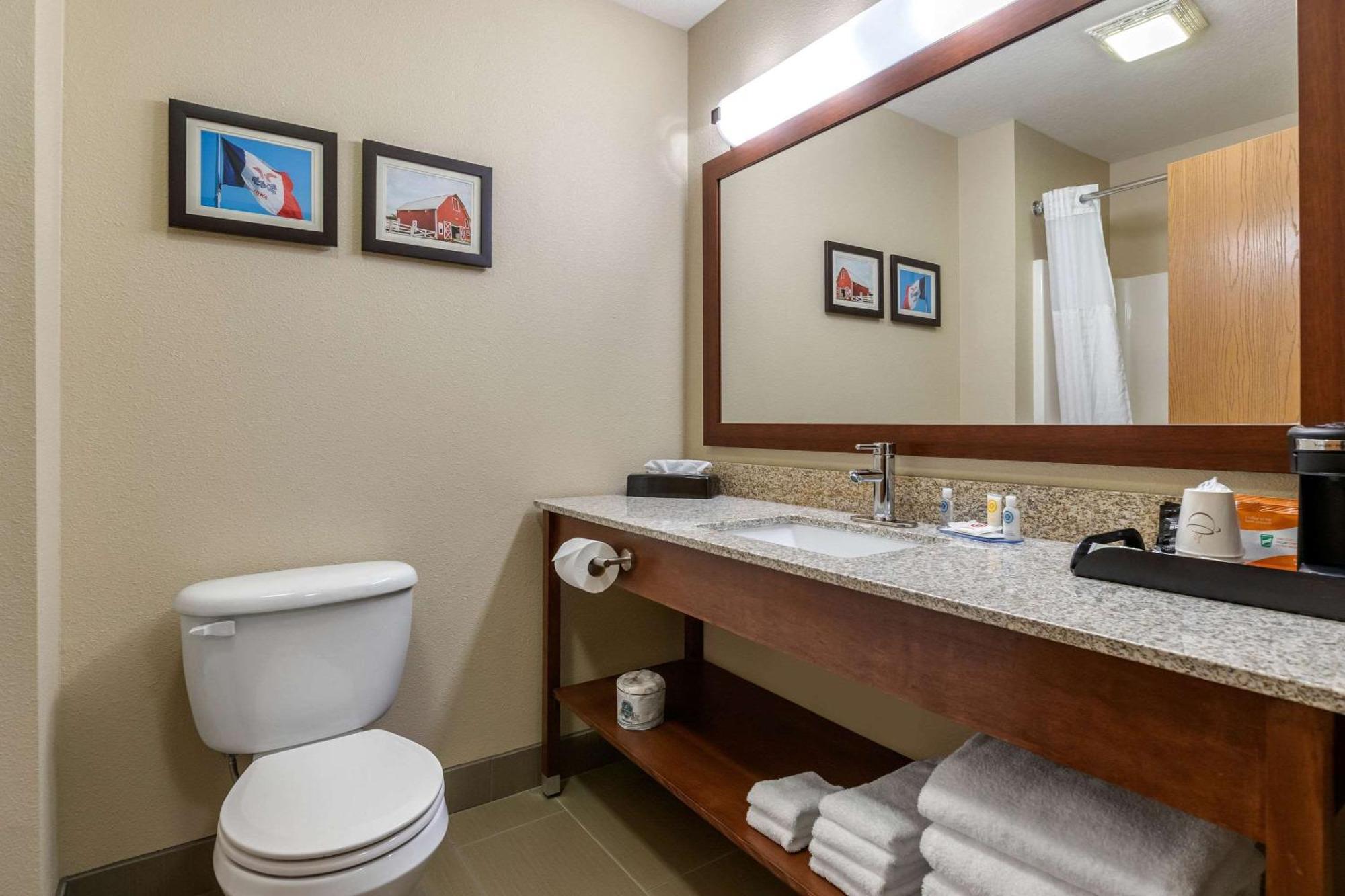 Comfort Inn Story City Bagian luar foto