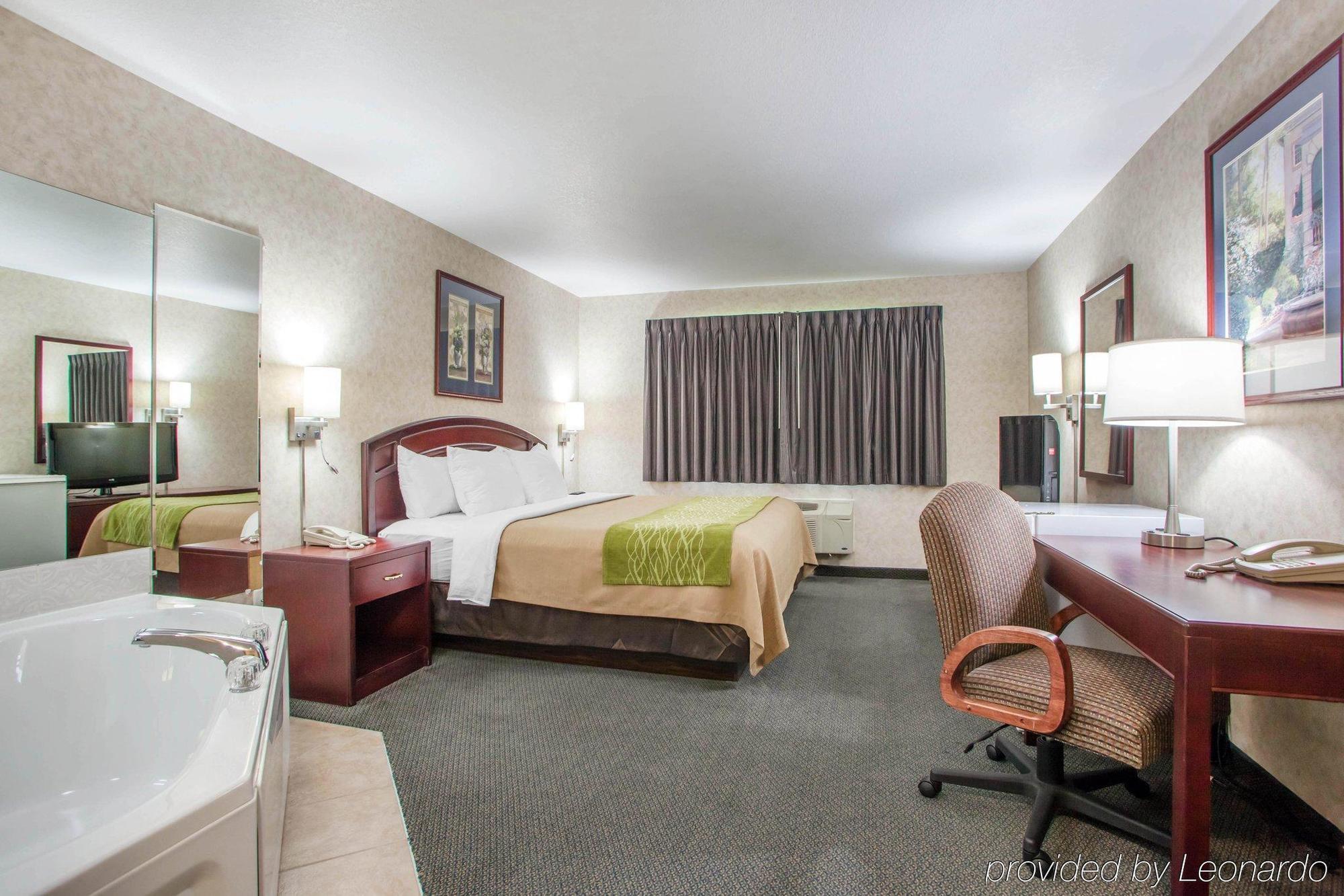 Comfort Inn Story City Bagian luar foto